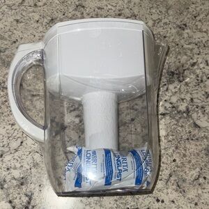 Brita Clear Water Pitcher with Filter still in original bag!!!